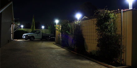 Solar-LED-Bollard-Court-Yard-Lighting